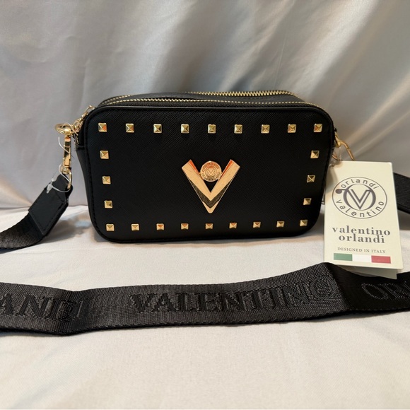 Valentino Orlandi Handbags - Valentino Orlandi Black Crossbody Bag